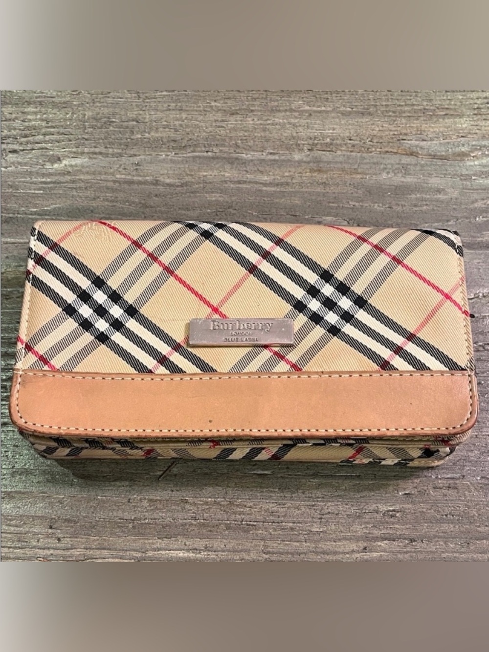 Burberry London blue label nova check wallet long